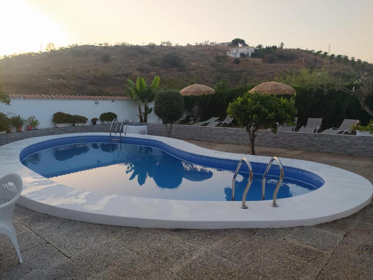 Villa Candela En Benajarafe Piscina Privada מראה חיצוני תמונה